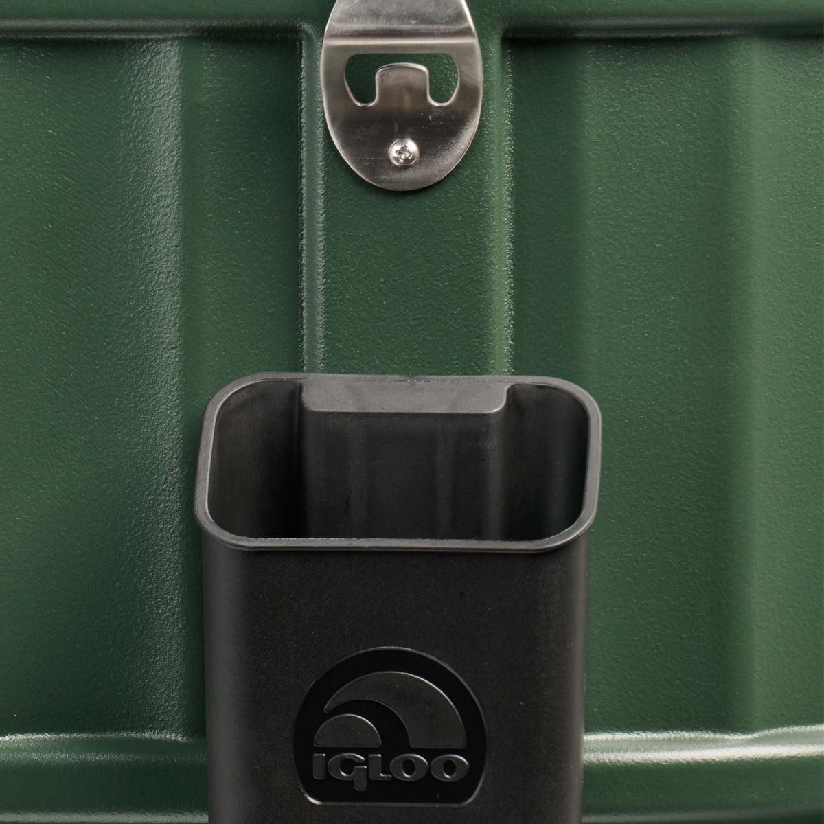 Igloo Party Bar 125 Qt Rolling Bar Cooler